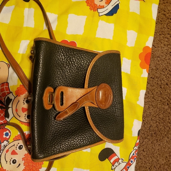 Designer Purses - Picture 6 of 16